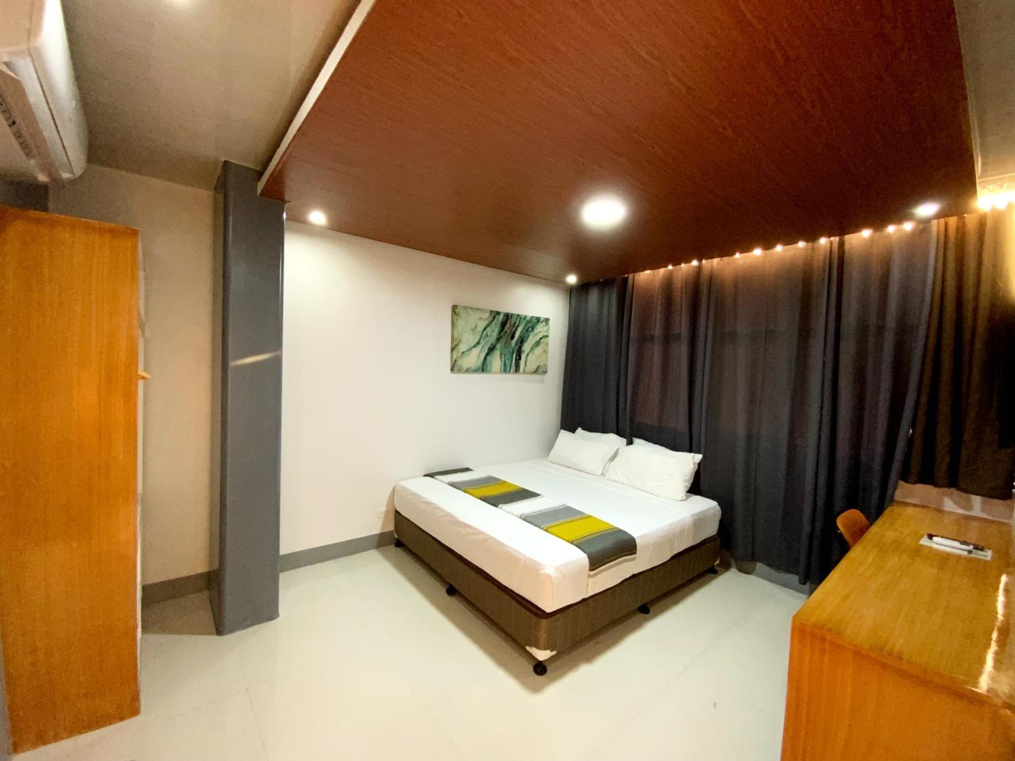 Icon Venue And Suites General Santos City Экстерьер фото